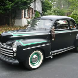 1947 Ford deluxe