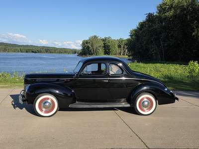 1940 Ford Deluxe Coupe