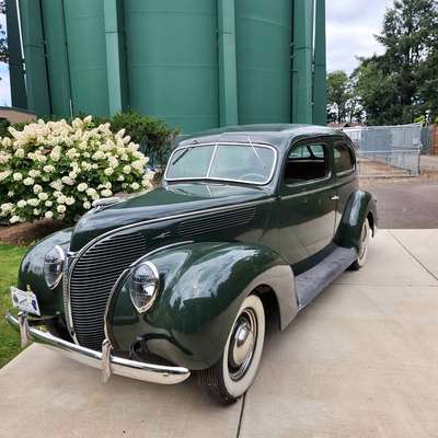 1938 Ford Tudor Sedan - Deluxe
