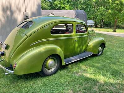 1939 Ford deluxe