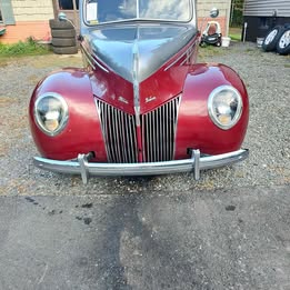 1939 Ford deluxe