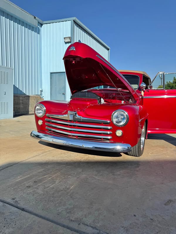 1948 Ford Deluxe