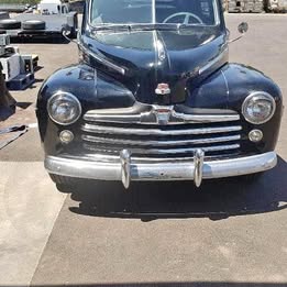 1948 Ford Super Deluxe