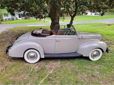 1940 Ford Deluxe deluxe
