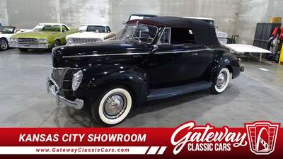 1940 Ford Deluxe Convertible