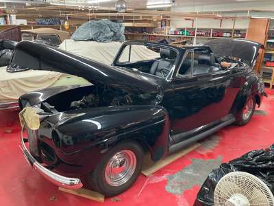 1941 Ford deluxe convertible