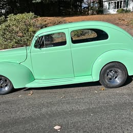 1940 Ford deluxe