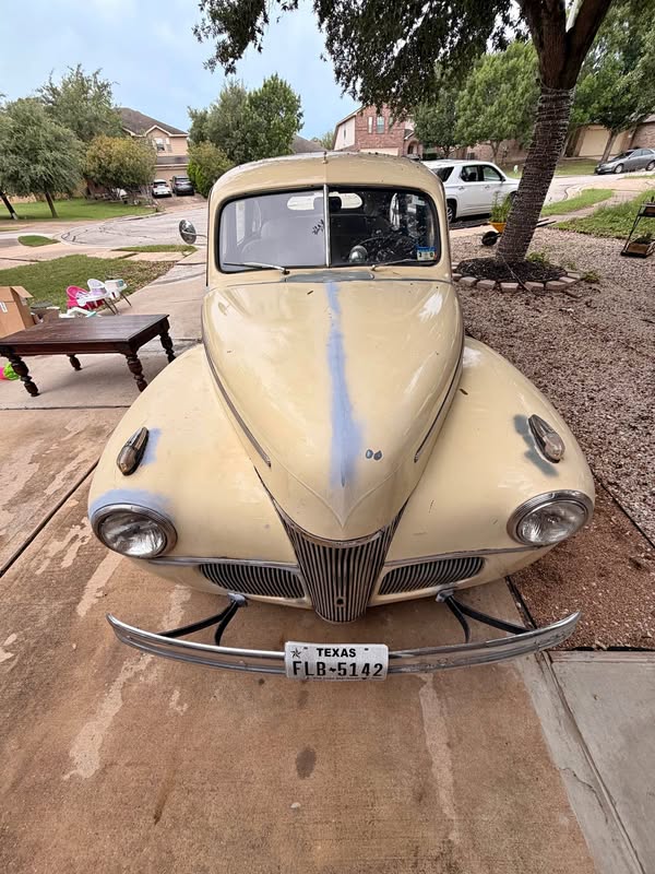 1941 Ford super deluxe