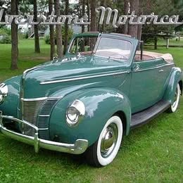 1940 Ford deluxe
