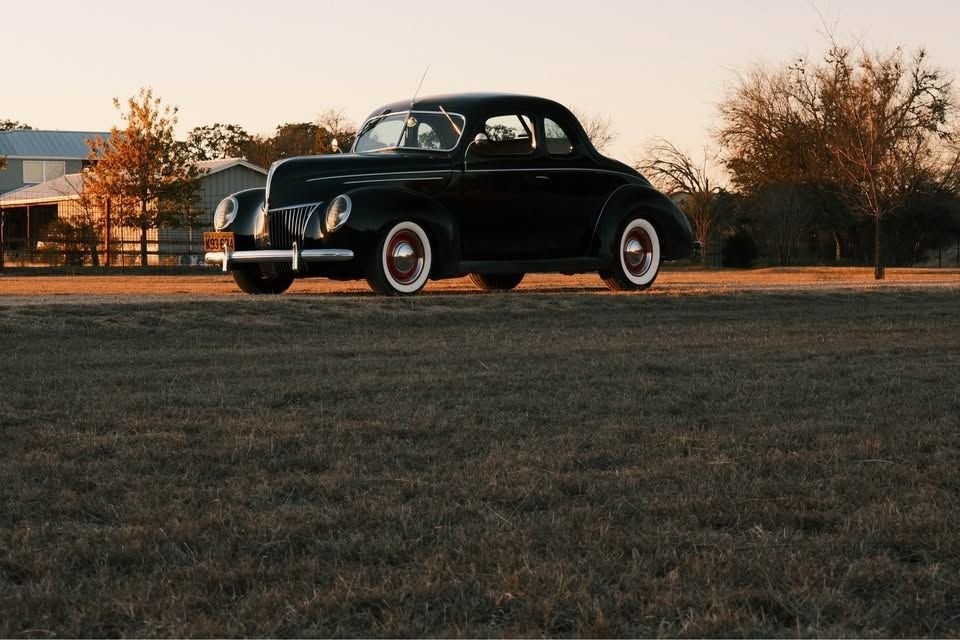 1939 Ford Coupe Coupe Deluxe Street Rod, Frame-Off Resto
