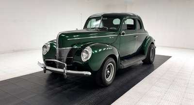 1940 Ford Deluxe Coupe