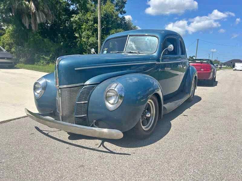 1940 Ford Deluxe  - Custom