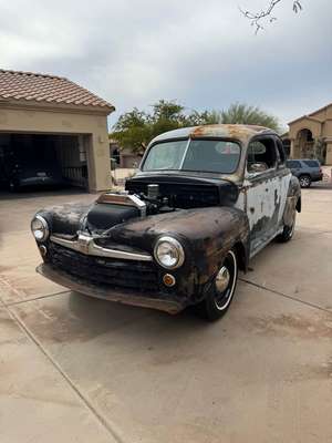 1947 Ford coupe - Deluxe