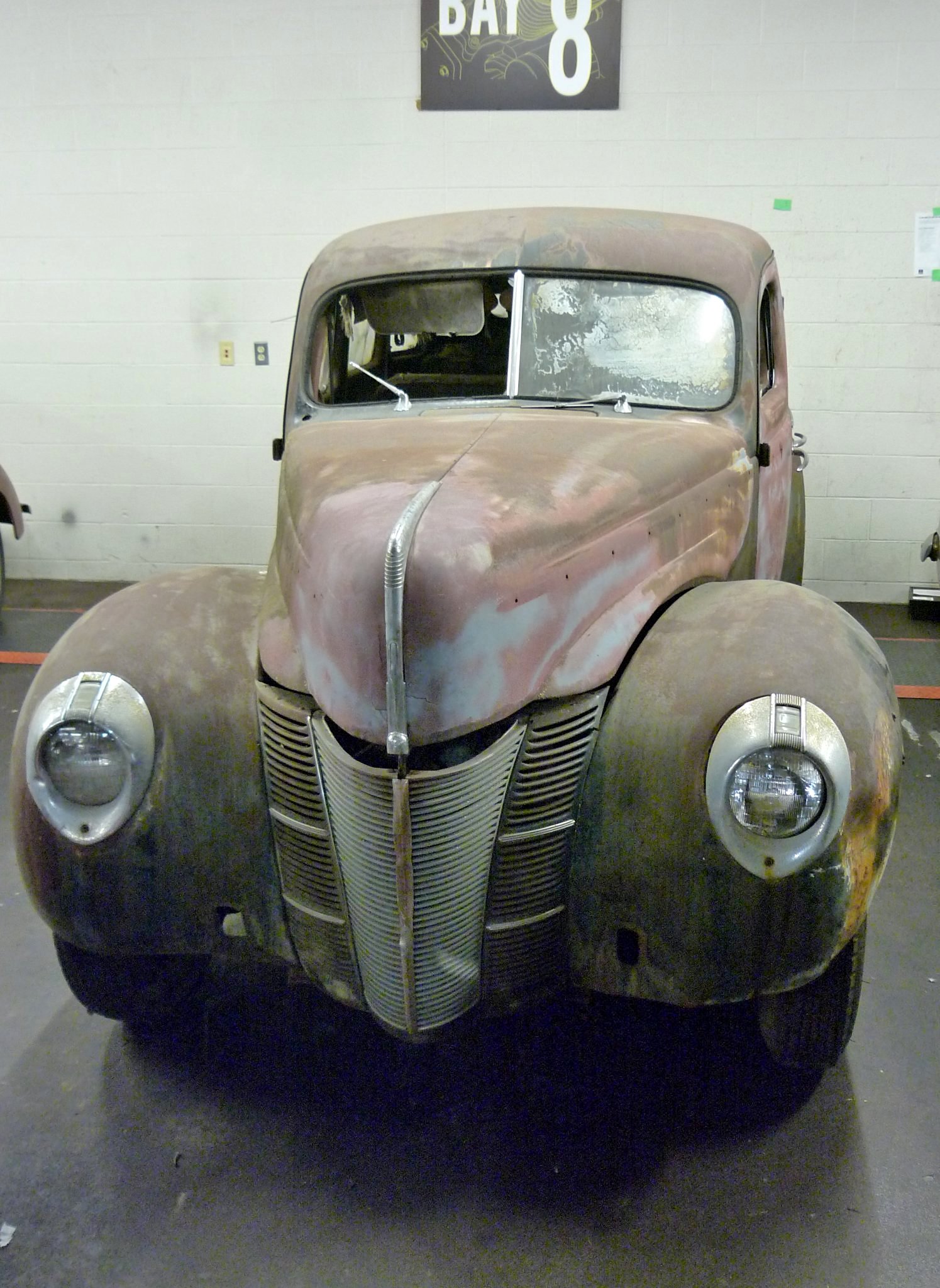 1940 Ford Deluxe Sedan