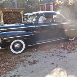 1947 Ford super deluxe business coupe