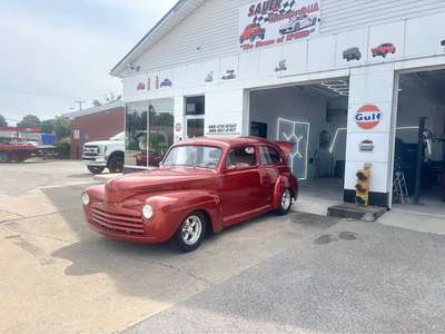 1948 Ford Super Deluxe street rod