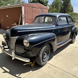 1941 Ford deluxe