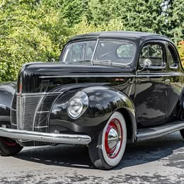 1940 Ford Deluxe Business Coupe