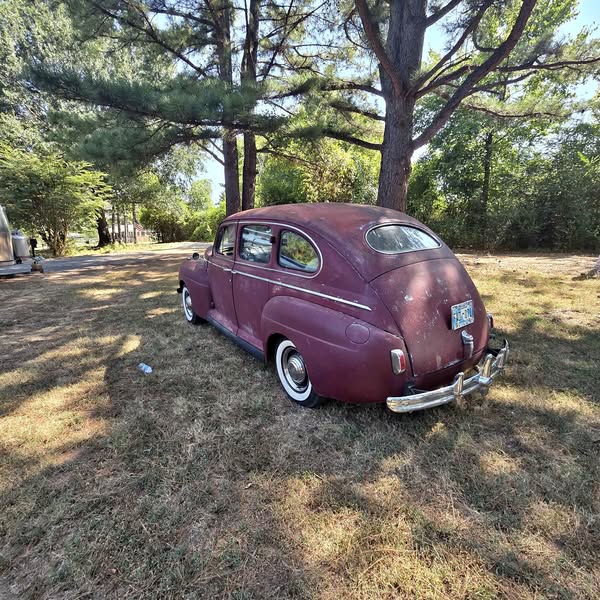 1941 Ford super deluxe fordor