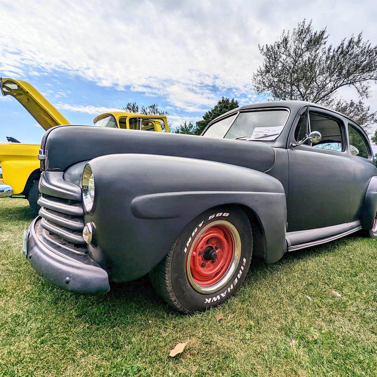 1947 Ford super deluxe