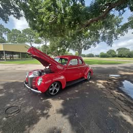 1940 Ford deluxe