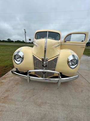 1940 Ford Ford - Deluxe