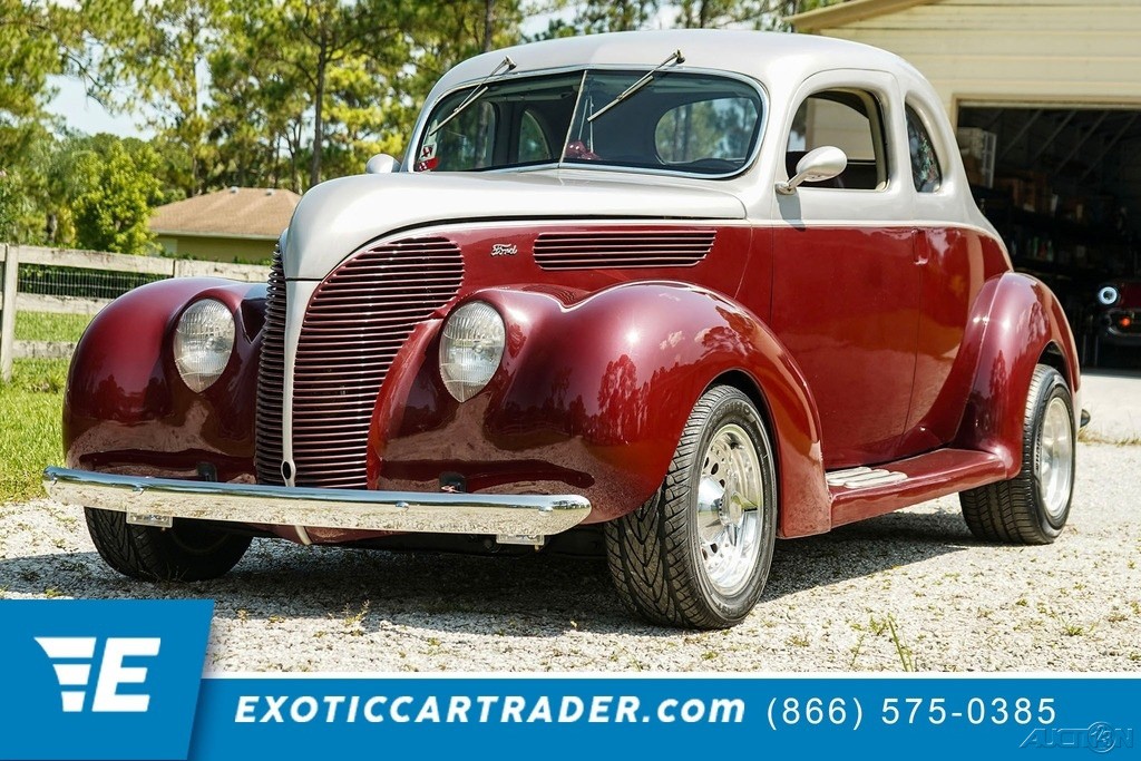 1939 Ford Deluxe Business Coupe Street Rod