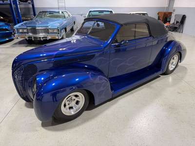 1938 Ford Deluxe
