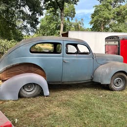 1940 Ford Deluxe