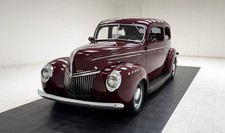 1939 Ford Deluxe Tudor Sedan