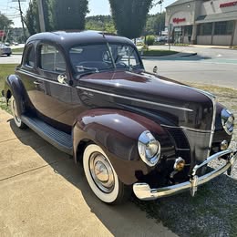 1940 Ford deluxe opera coupe