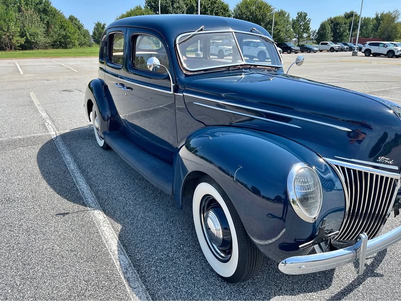 1939 Ford Deluxe