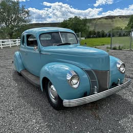 1940 Ford deluxe