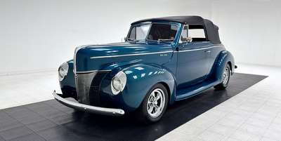 1940 Ford Deluxe Convertible