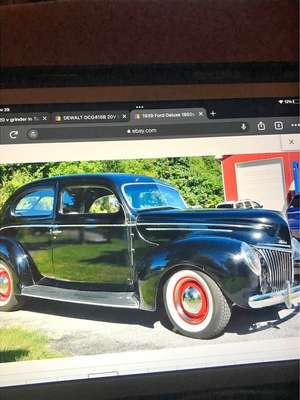 1939 Ford deluxe