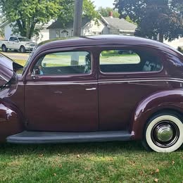 1939 Ford deluxe