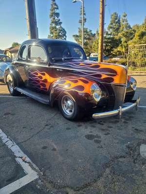 1940 Ford deluxe coupe
