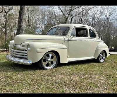 1946 Ford Super Deluxe
