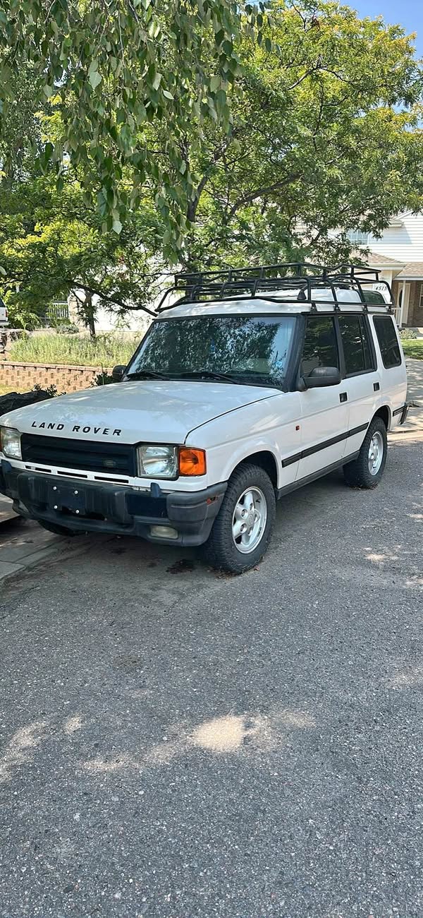 1996 Land Rover Discovery - SE7 Sport Utility 4D