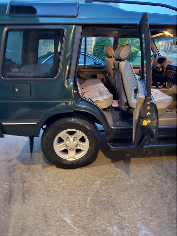 1998 Land Rover Discovery - LSE Sport Utility 4D