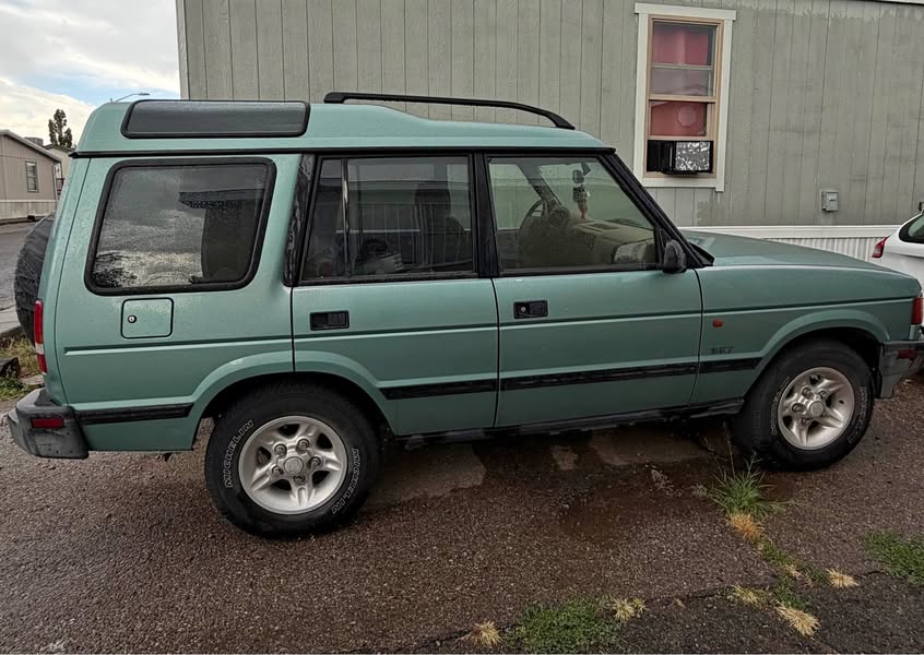 1997 Land Rover Discovery - SE7 Sport Utility 4D