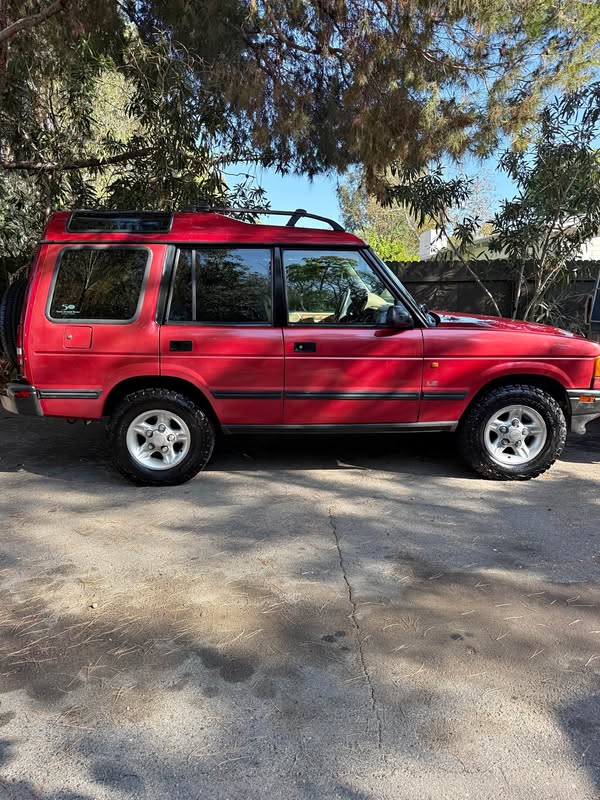 1998 Land Rover Discovery - SE Sport Utility 4D