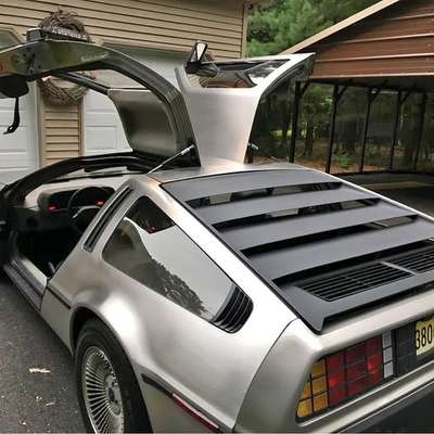 1981 DeLorean dmc-12