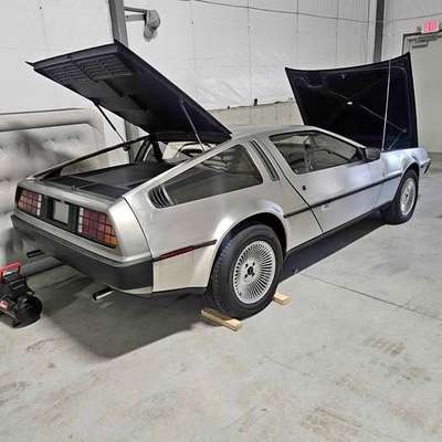 1981 Delorean dmc12