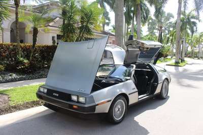 1981 DeLorean DMC-12 5-Speed