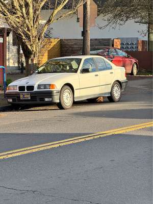 1992 BMW 3 Series - 325i Sedan 4D