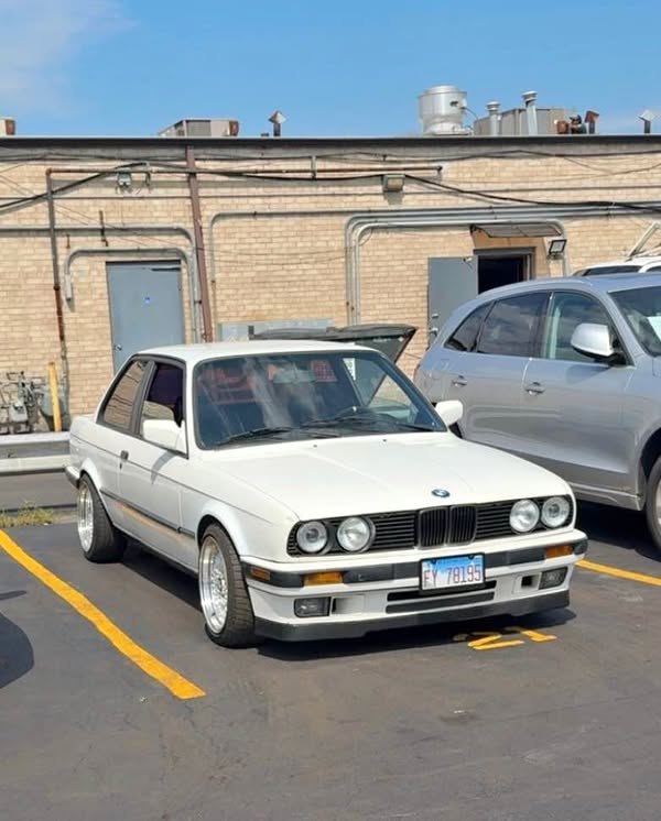 1991 BMW 3 Series - 318is Coupe 2D