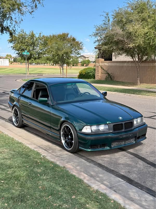 1992 BMW 3 Series - 325is Coupe 2D