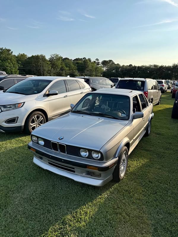 1991 BMW 3 Series - 325xi Sedan 4D