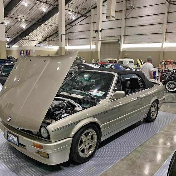 1989 BMW 3 Series - 325Ci Convertible 2D